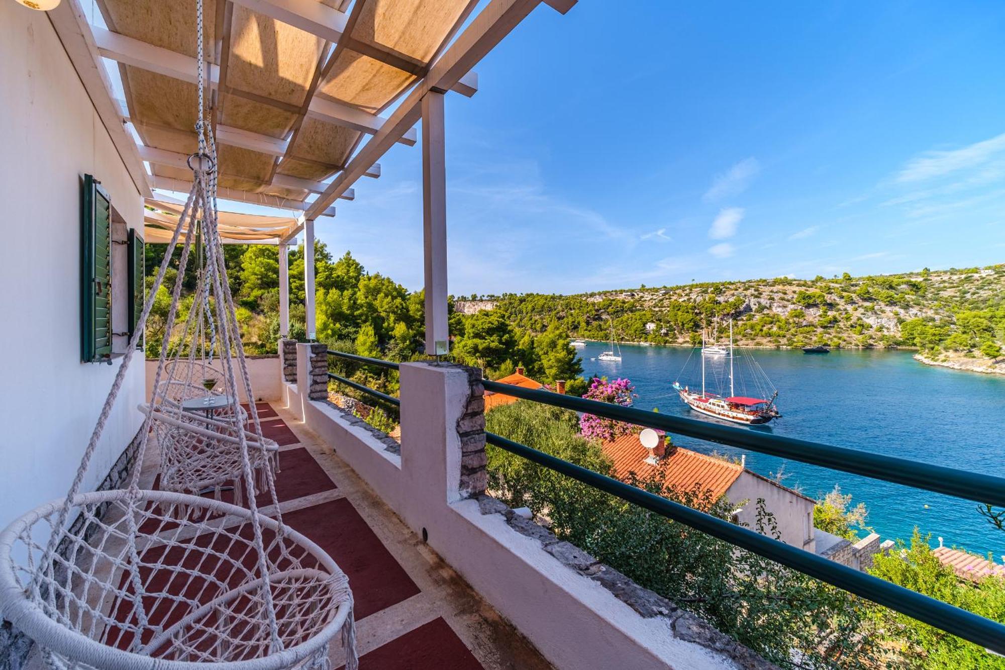 Vila Tudor Bobovisca Экстерьер фото