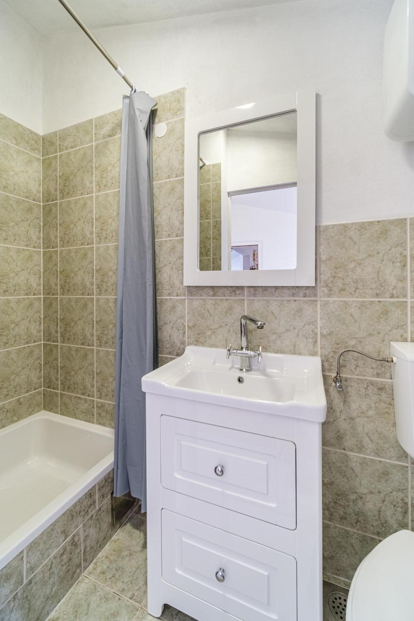 Vila Tudor Bobovisca Экстерьер фото